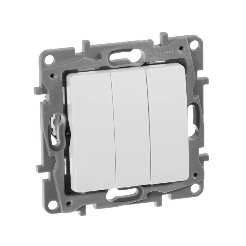 ETIKA Выключатель трехклавишный белый 10АХ Legrand 672213