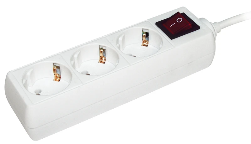 Удлинитель бытовой 3 розетки шнур 5м с заземлением с выключателем 16А (WYP10-16-03-05-ZK-N) IEK